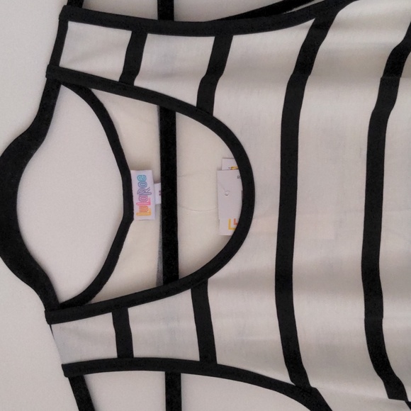 Lularoe tank top horizontal stripes - Picture 4 of 4
